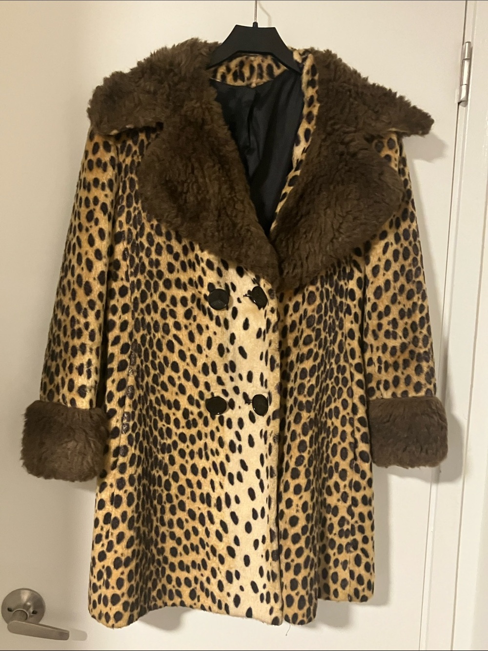70s Lightweight Leopard Print Faux Fur Jacket with Shearling Collar